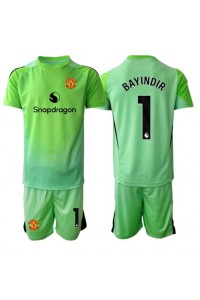 Manchester United Altay Bayindir #1 Keeper Babyklær Tredje Fotballdrakt til barn 2025-26 Korte ermer (+ Korte bukser)